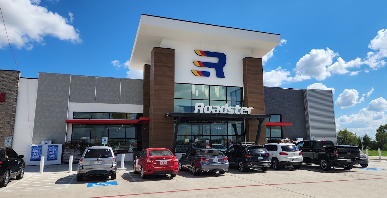 Roadster Travel Center - Lorena